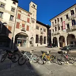 شقة فندقية Torre Ca Emo, La Mansarda Dell'Ammiraglio 3*